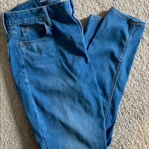 NWOT Old Navy Rockstar High Rise Skinny Jeans 12